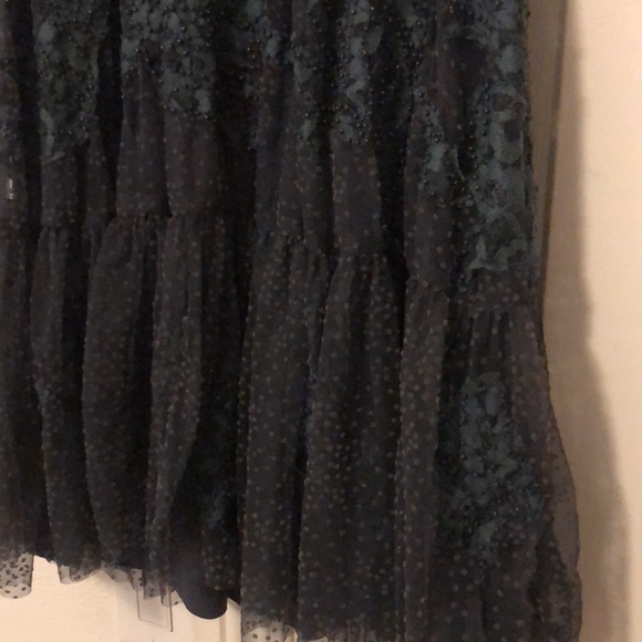 Neomia Applique Lace Tunic - Picture 6 of 7